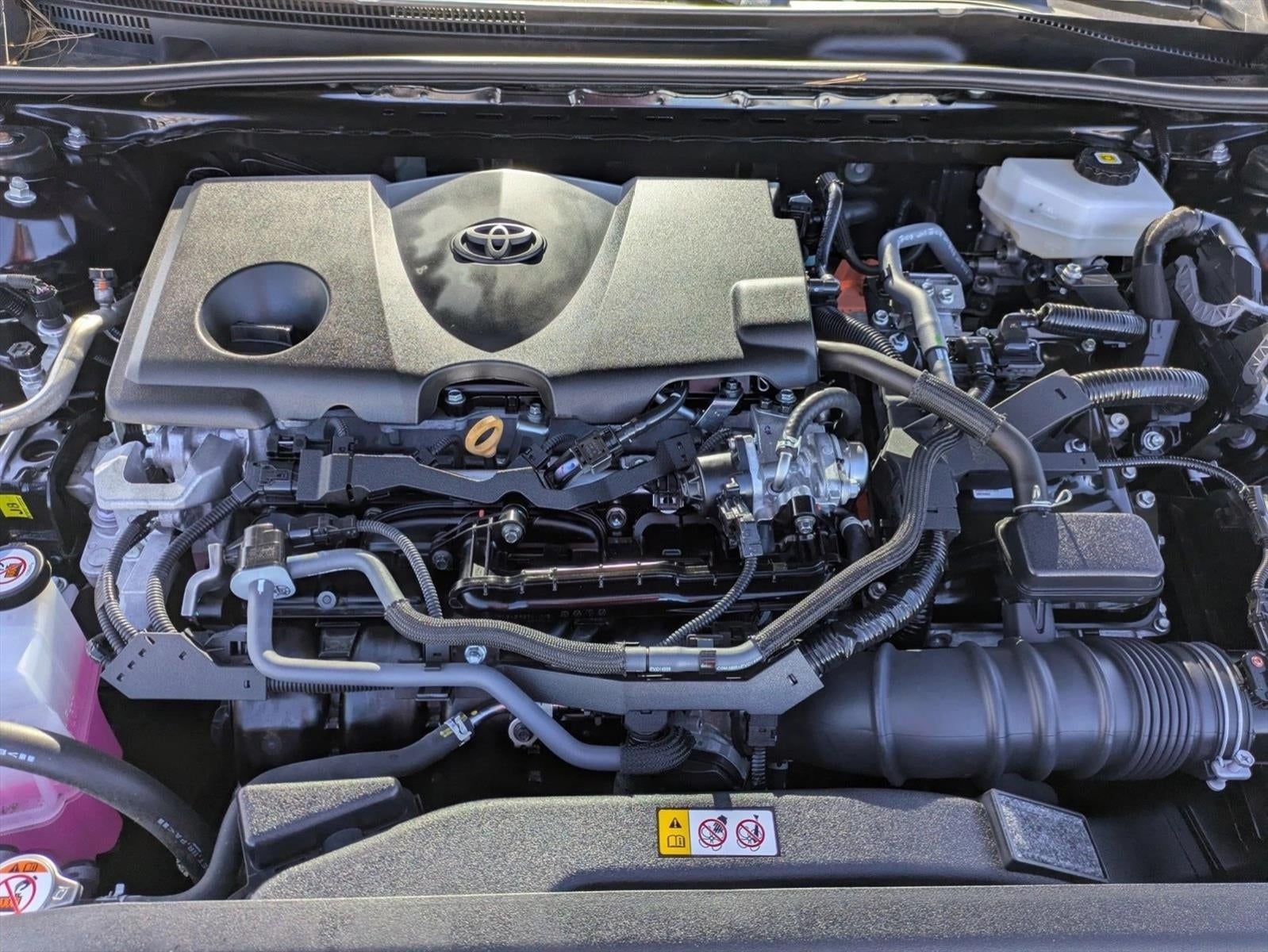 2025 Toyota Camry LE (SE)