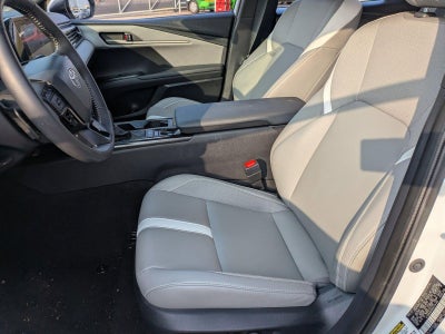 2025 Toyota Camry SE (SE)