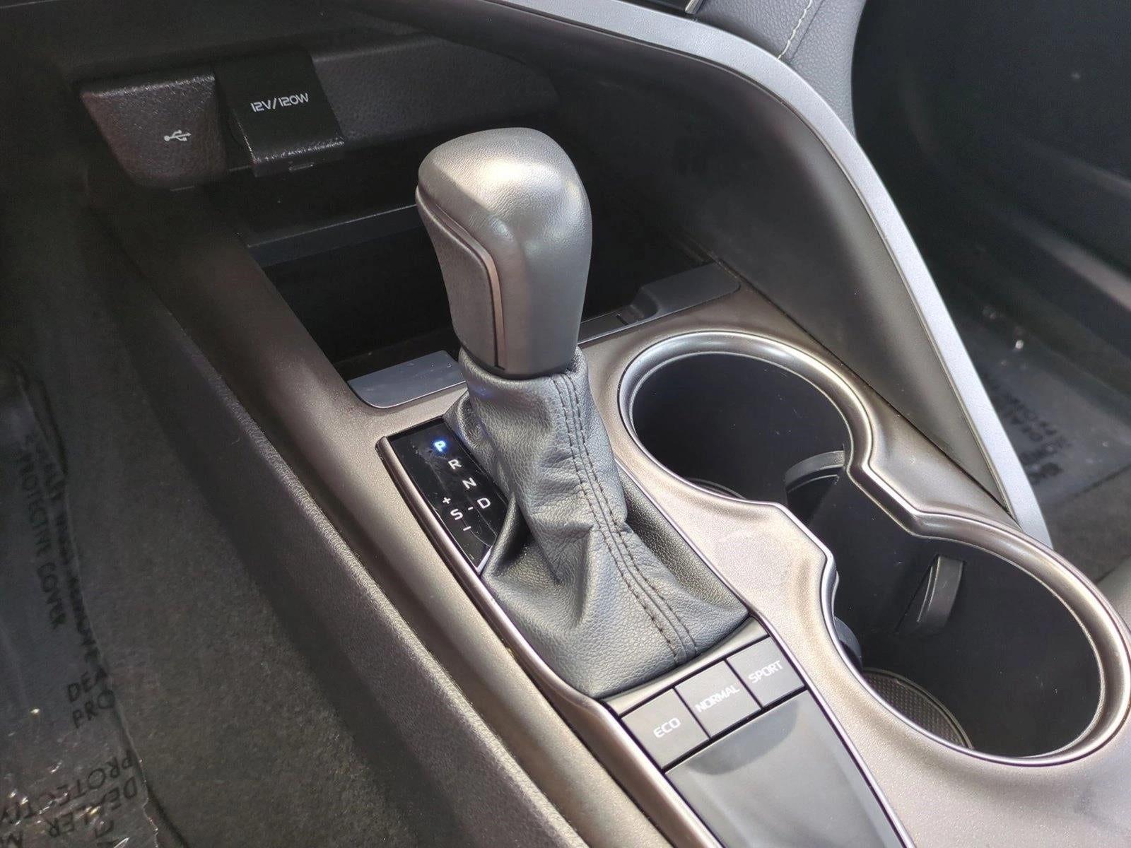 2024 Toyota Camry SE Auto (SE)