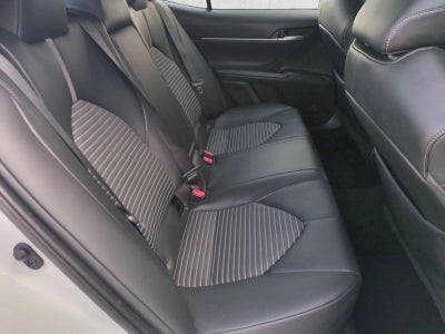 2024 Toyota Camry SE Auto (SE)