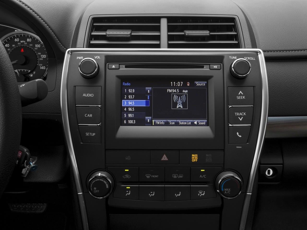 2016 Toyota Camry 4dr Sdn I4 Auto LE (SE)