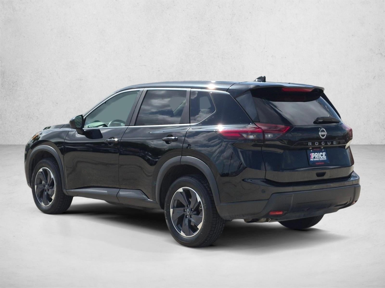 2025 Nissan Rogue FWD SV