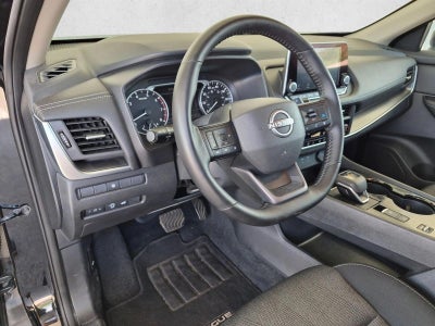 2025 Nissan Rogue FWD SV