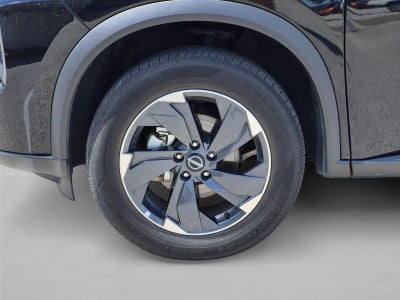 2025 Nissan Rogue FWD SV
