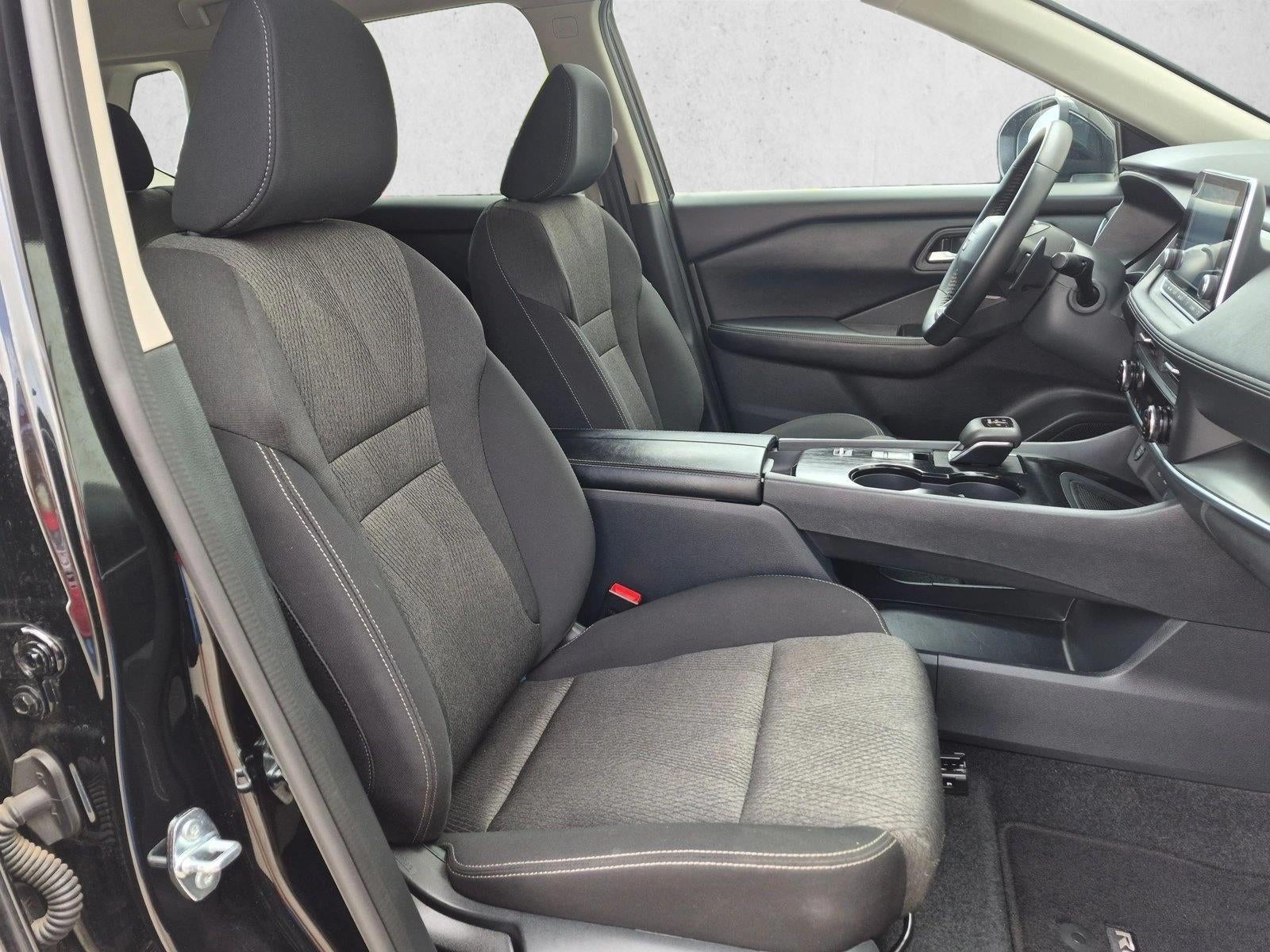 2025 Nissan Rogue FWD SV
