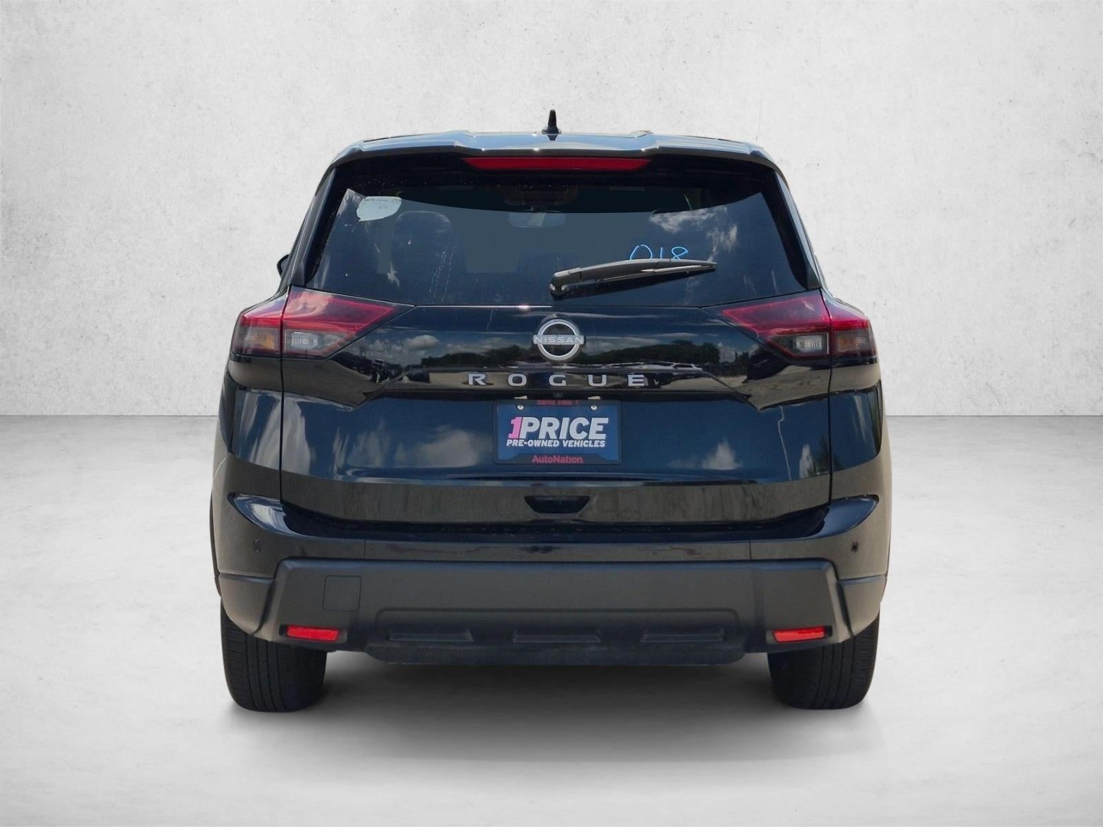 2025 Nissan Rogue FWD SV
