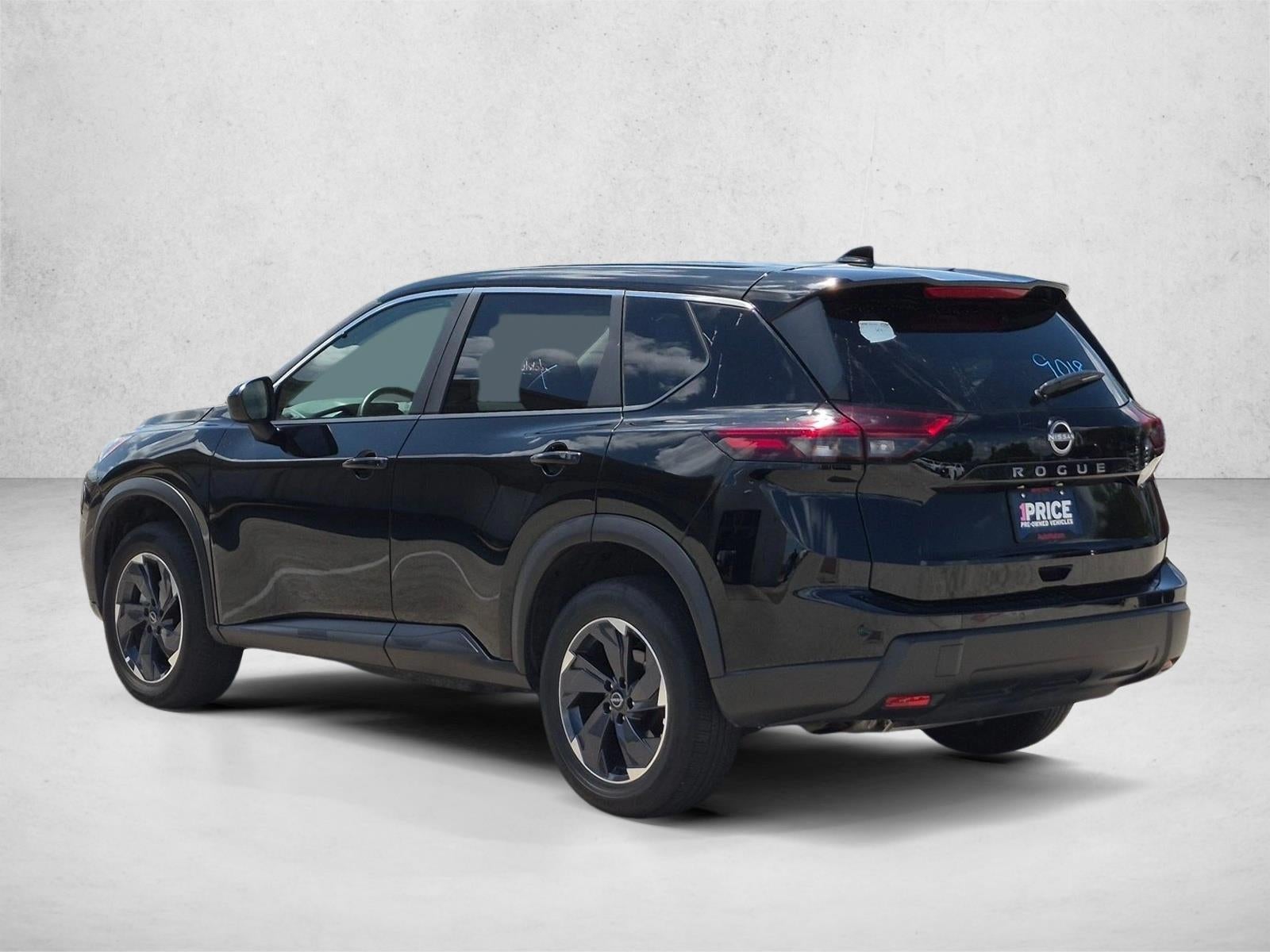 2025 Nissan Rogue FWD SV
