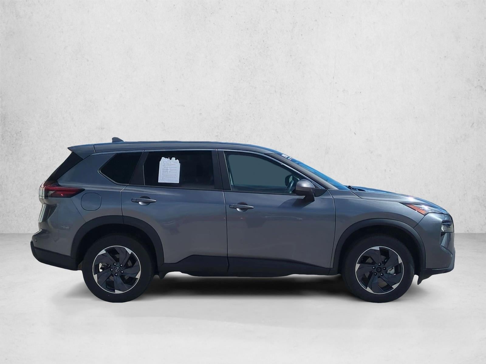2024 Nissan Rogue FWD SV