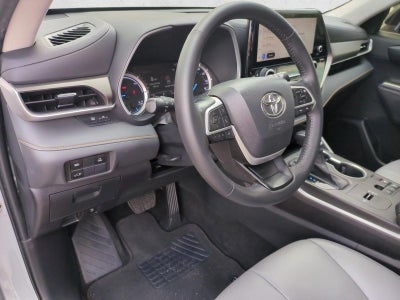 2023 Toyota Highlander Hybrid Bronze Edition FWD (Natl)
