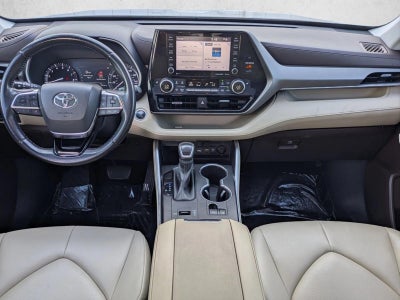 2020 Toyota Highlander XLE FWD (Natl)