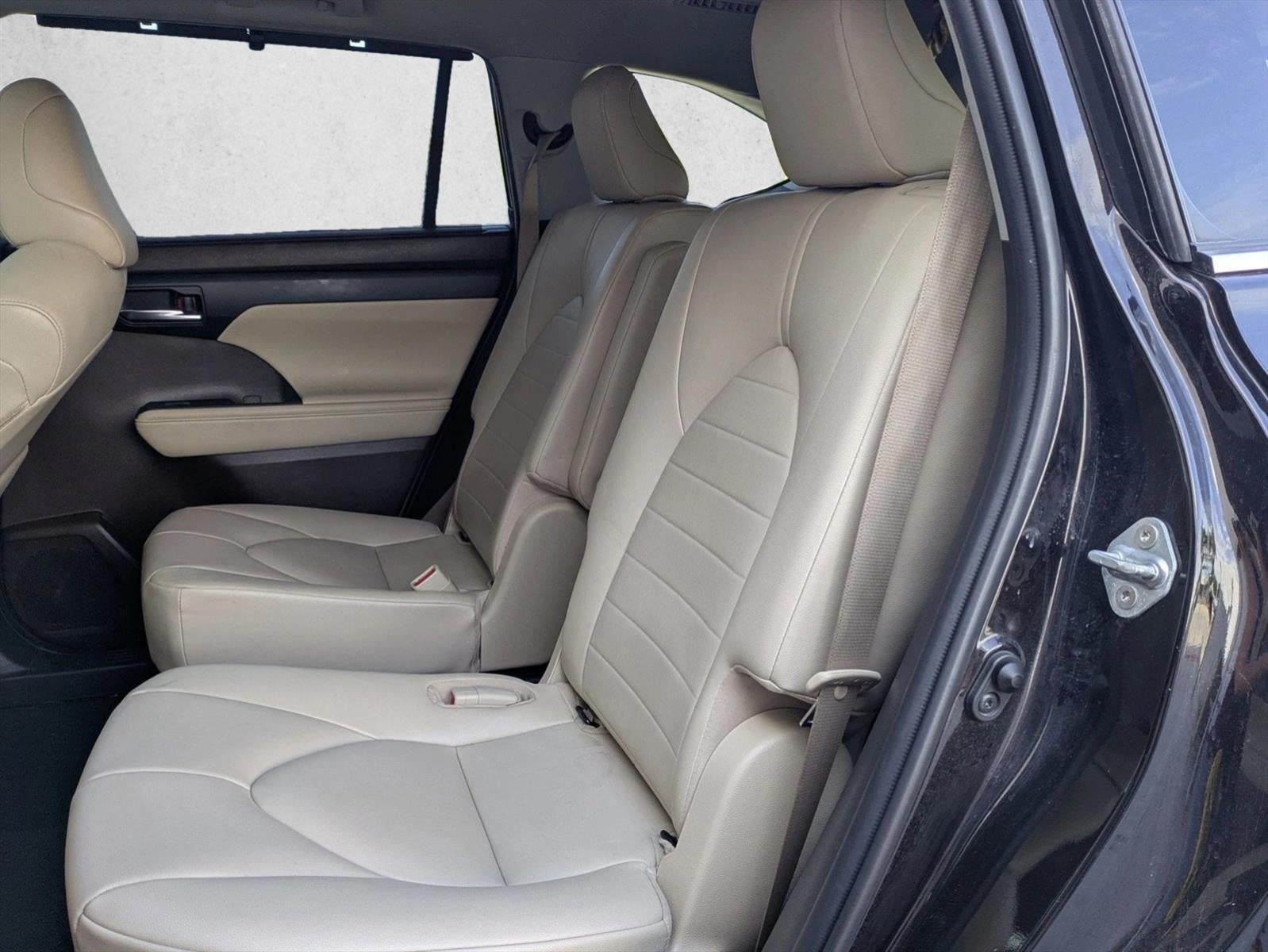 2020 Toyota Highlander XLE FWD (Natl)