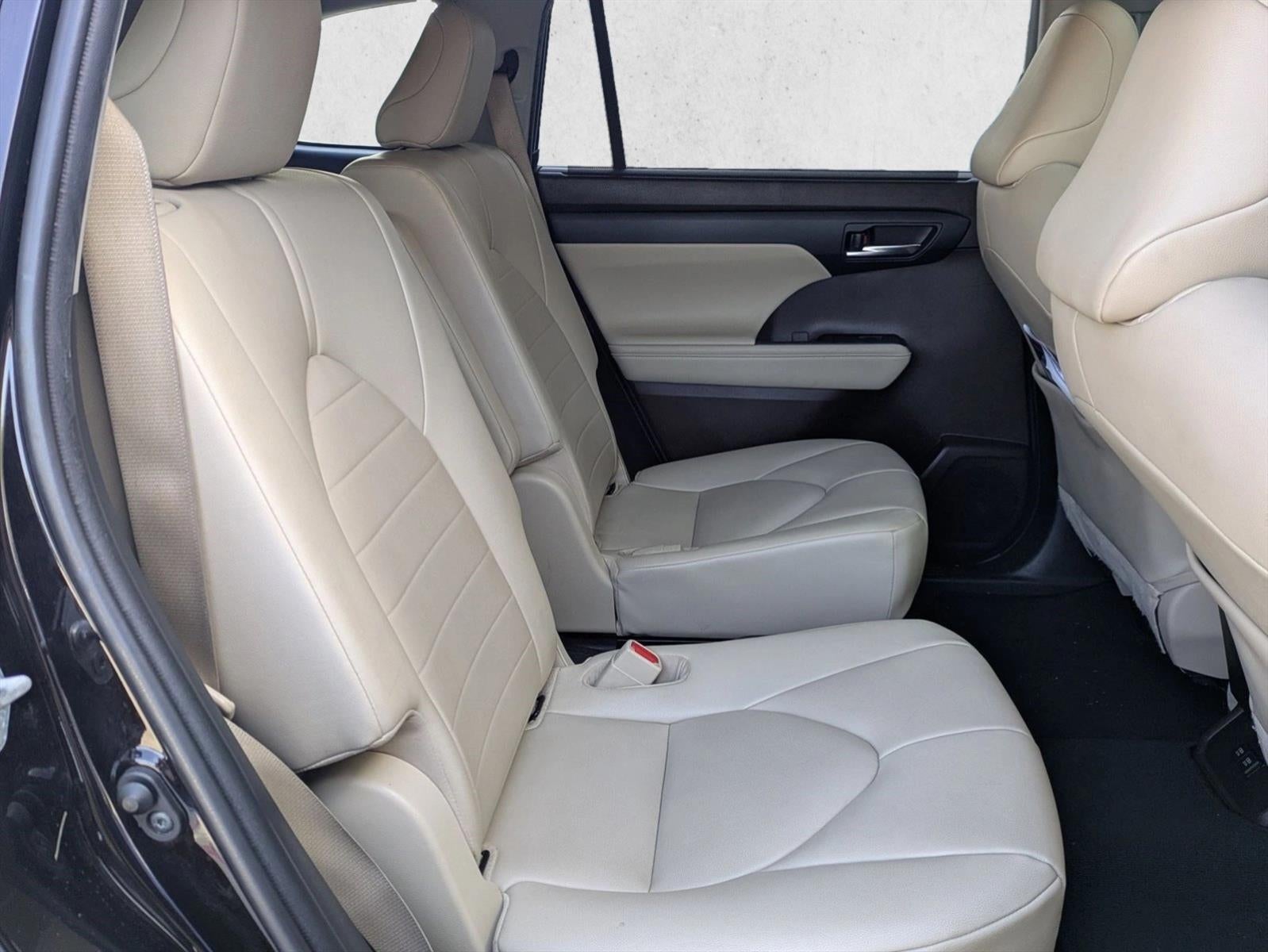 2020 Toyota Highlander XLE FWD (Natl)