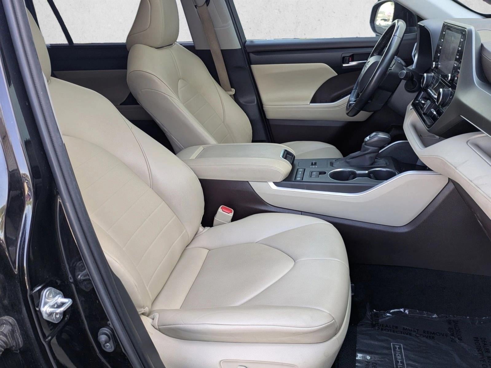 2020 Toyota Highlander XLE FWD (Natl)