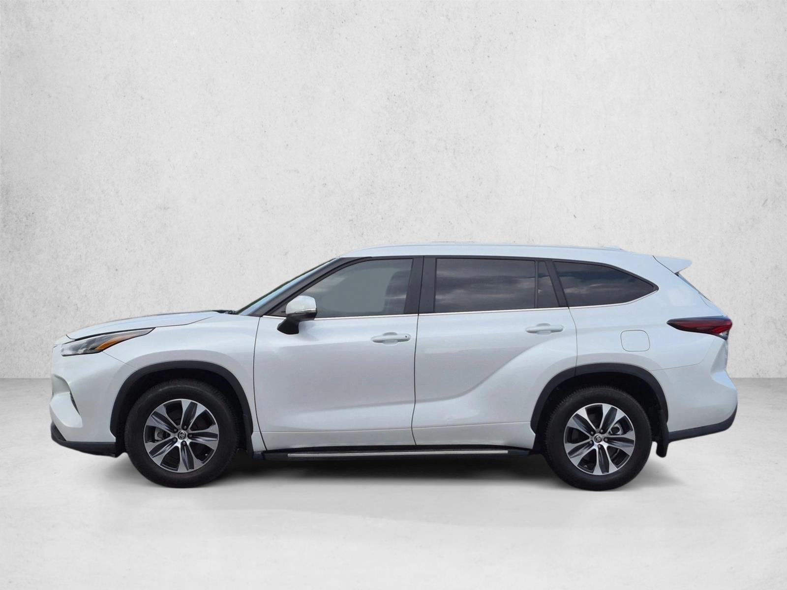 2024 Toyota Highlander XLE FWD (Natl)