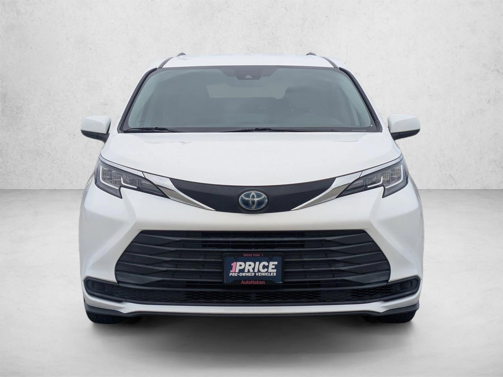 2021 Toyota Sienna LE FWD 8-Passenger (Natl)