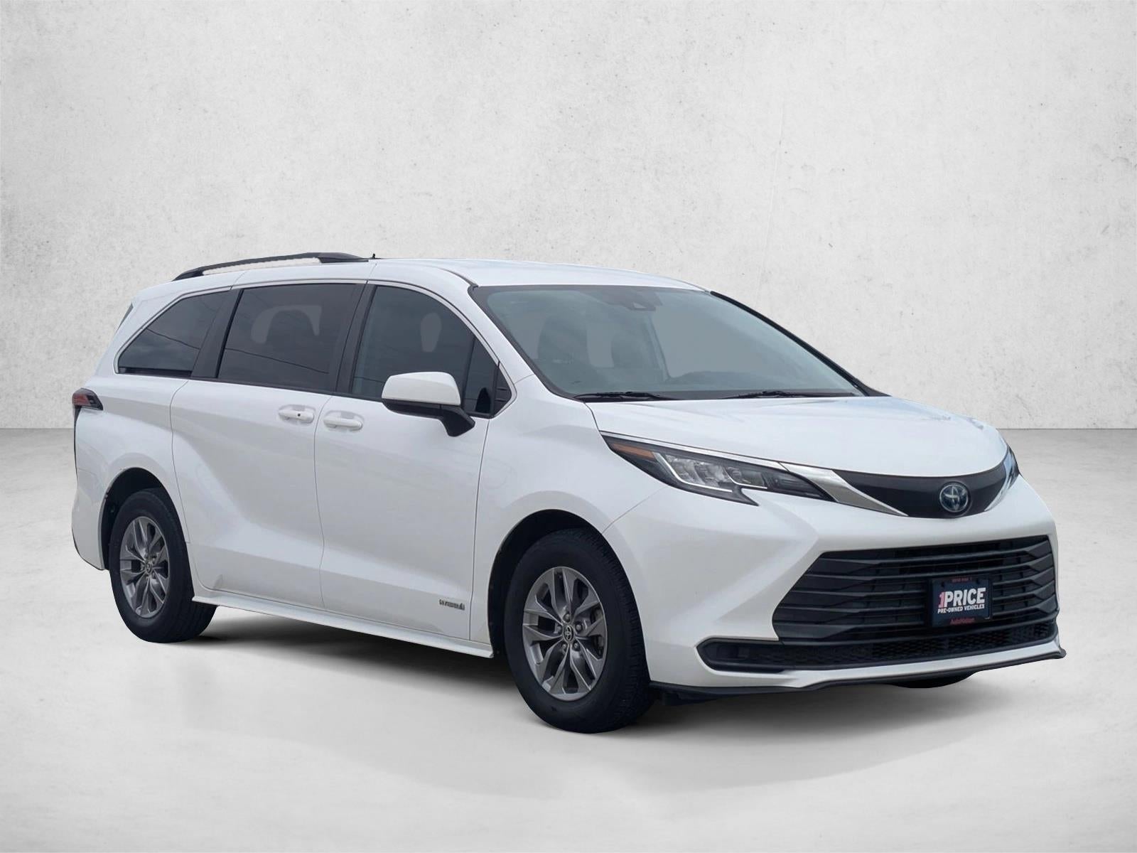 2021 Toyota Sienna LE FWD 8-Passenger (Natl)