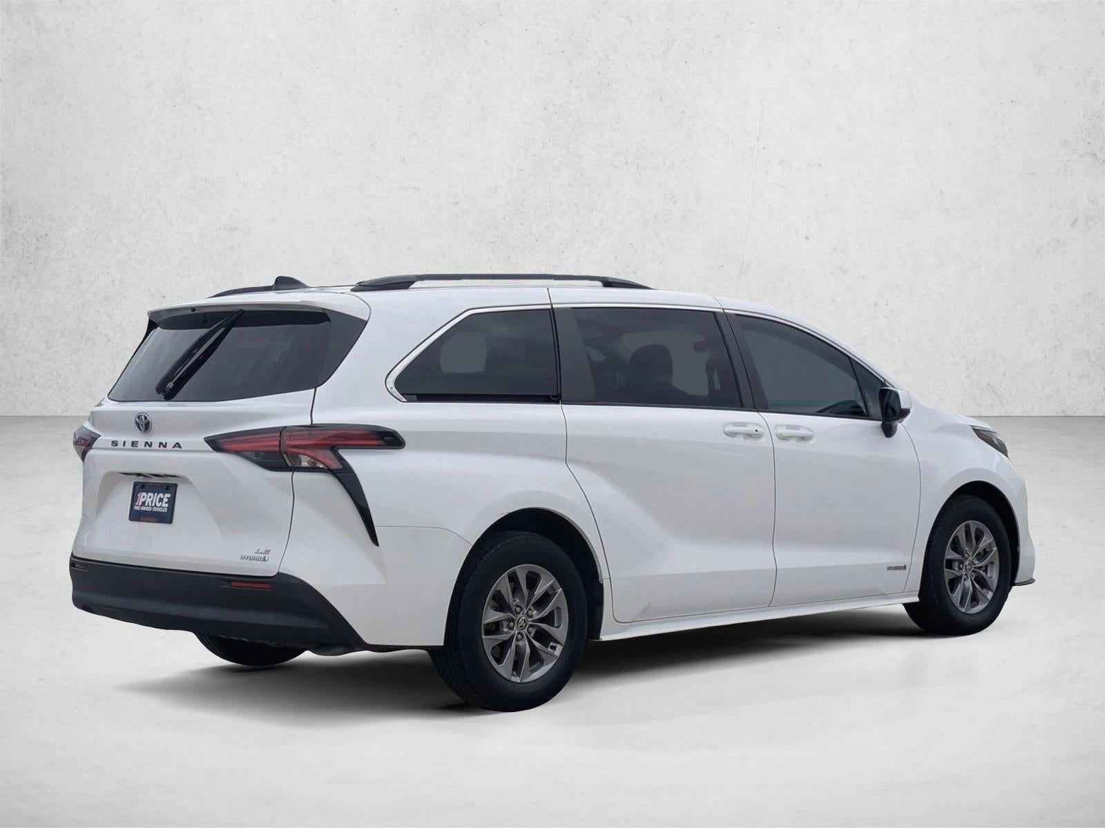 2021 Toyota Sienna LE FWD 8-Passenger (Natl)