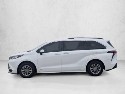 2021 Toyota Sienna LE FWD 8-Passenger (Natl)