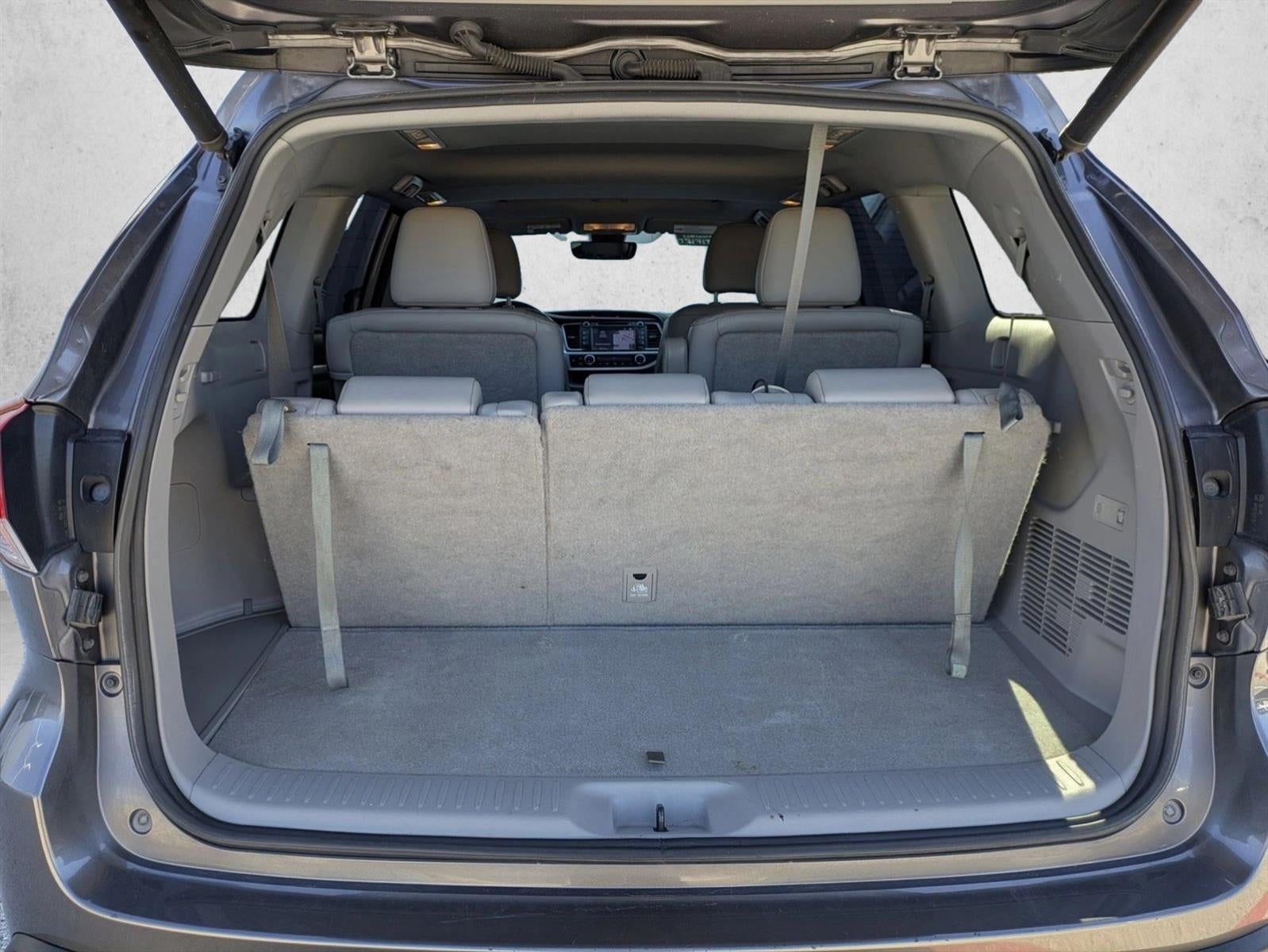 2019 Toyota Highlander XLE V6 FWD (Natl)