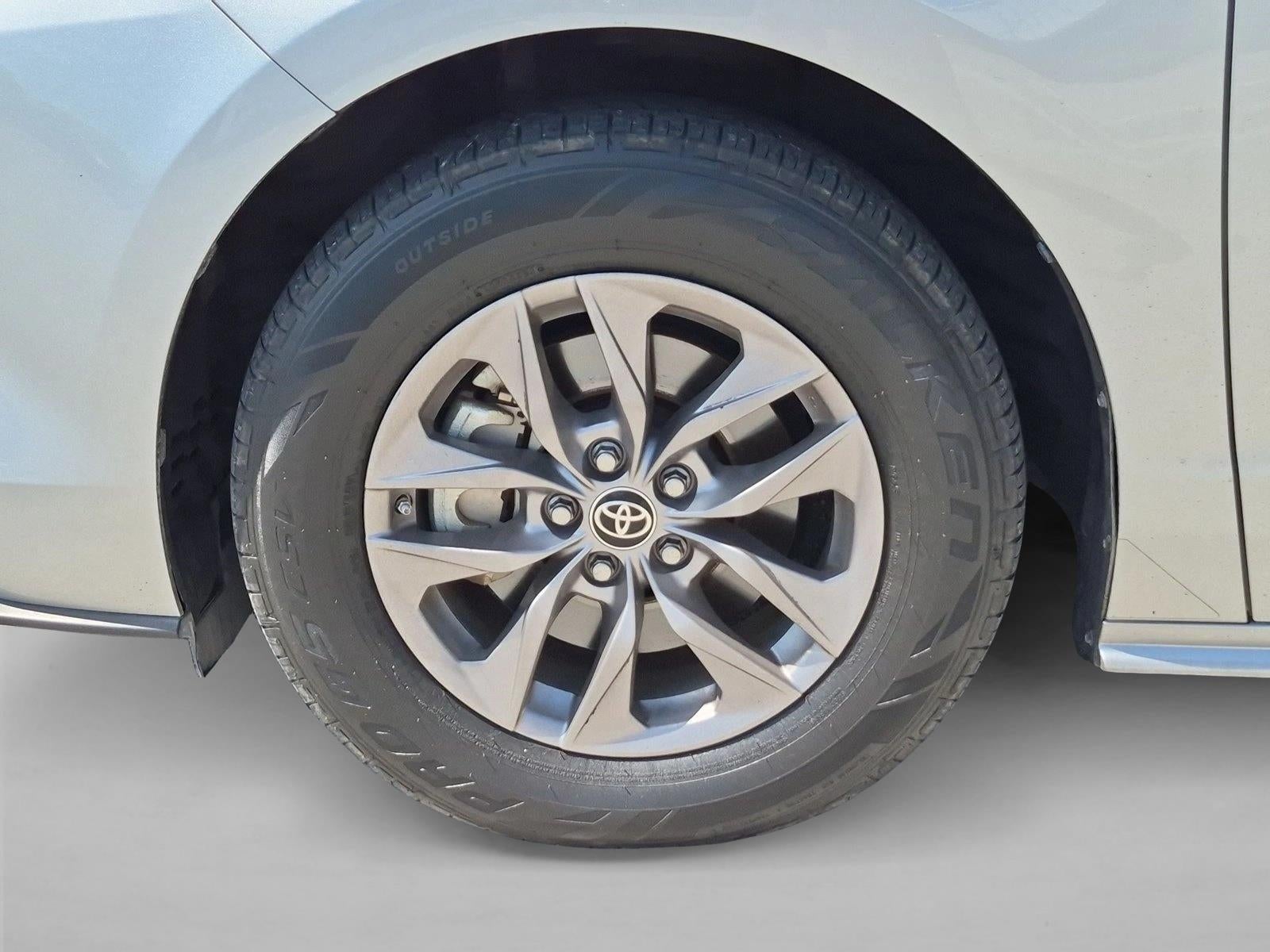 2021 Toyota Sienna XLE FWD 8-Passenger (Natl)