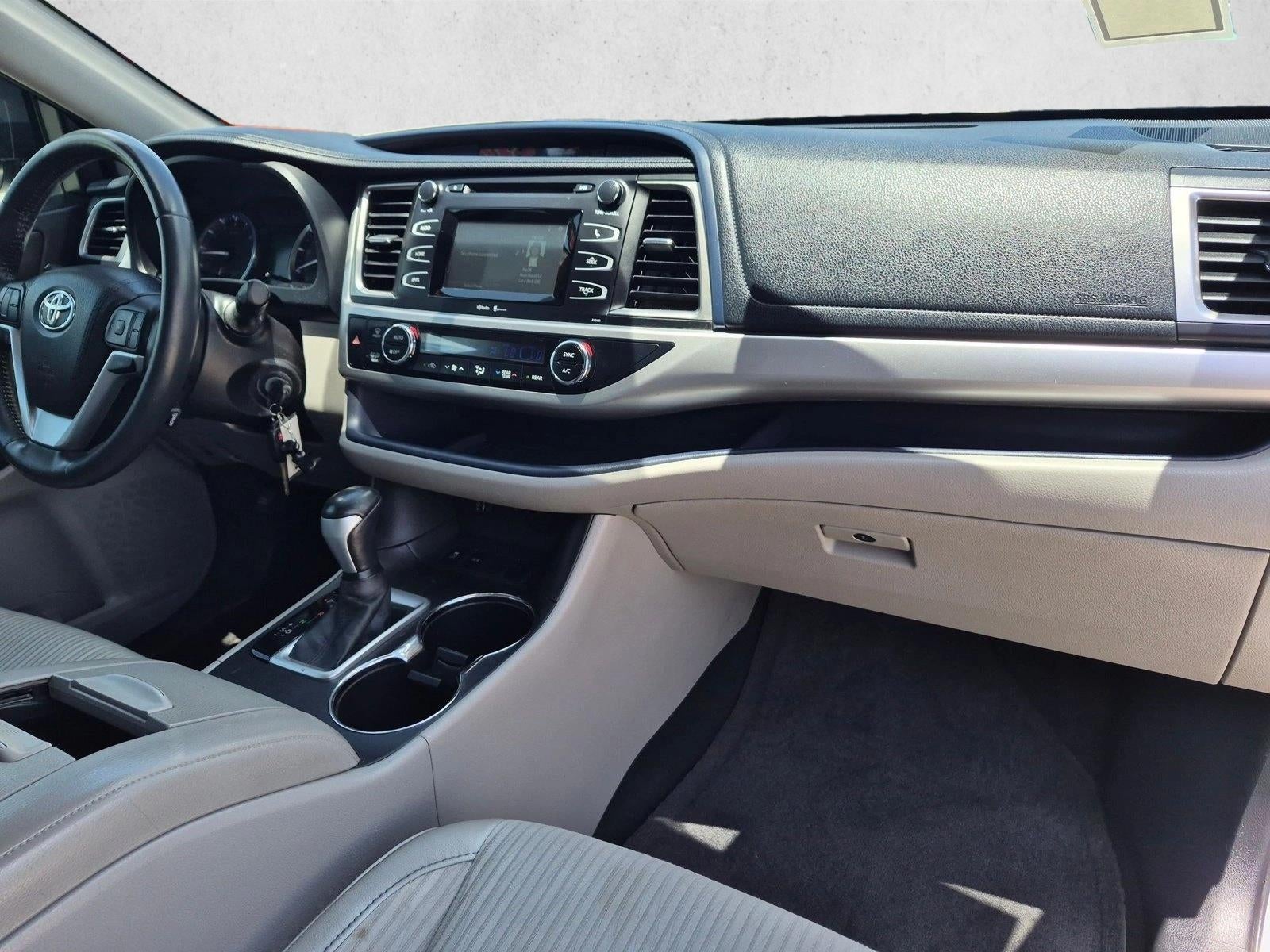 2015 Toyota Highlander FWD 4dr V6 LE Plus (SE)