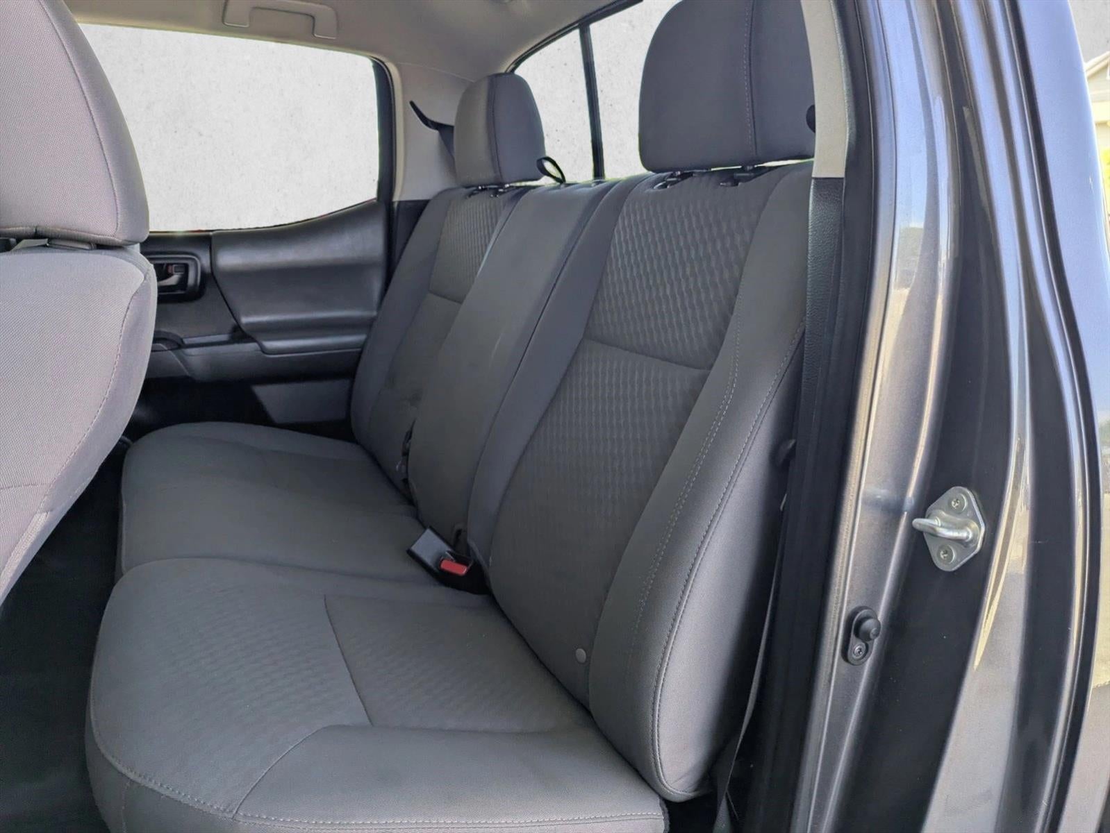 2021 Toyota Tacoma 2WD 2WD SR Double Cab 5' Bed I4 AT (GS)