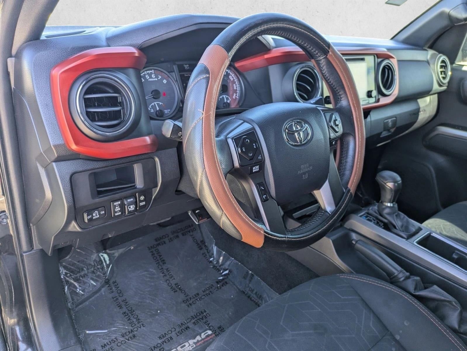 2017 Toyota Tacoma TRD Off Road Double Cab 5' Bed V6 4x4 AT (Natl)