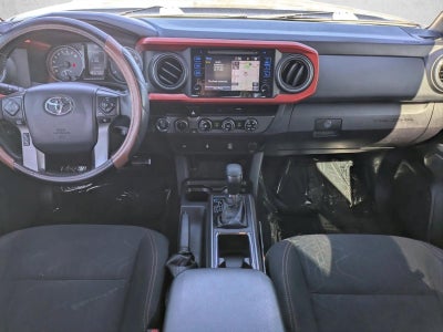2017 Toyota Tacoma TRD Off Road Double Cab 5' Bed V6 4x4 AT (Natl)