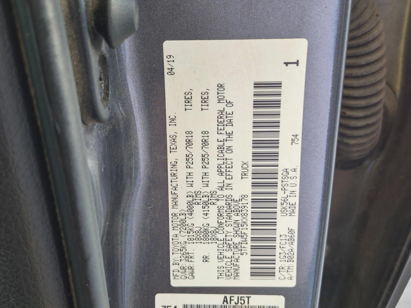 2019 Toyota Tundra 4WD 4WD SR5 CrewMax 5.5' Bed 5.7L FFV (SE)