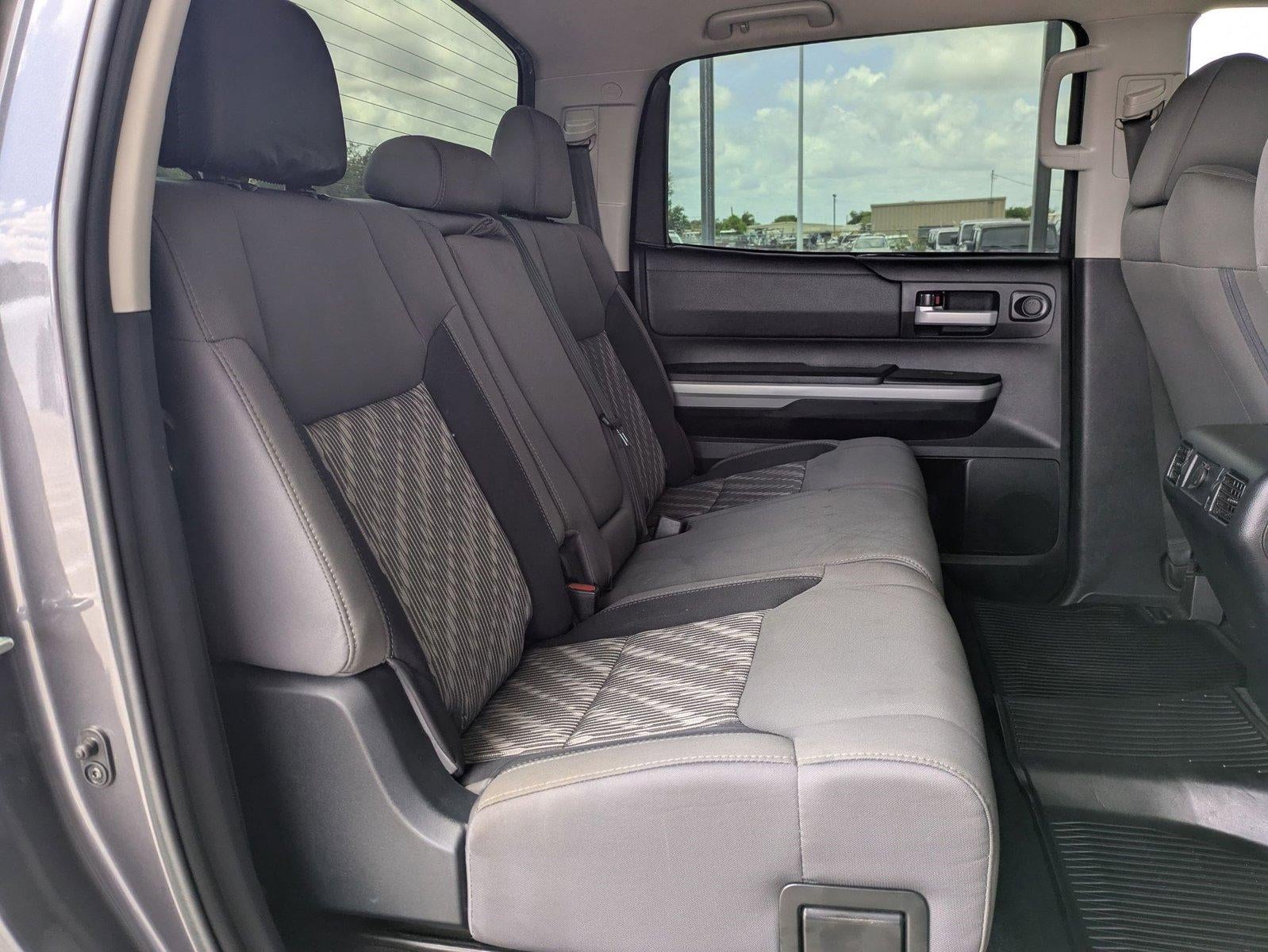 2018 Toyota Tundra 4WD 4WD SR5 CrewMax 5.5' Bed 5.7L (SE)