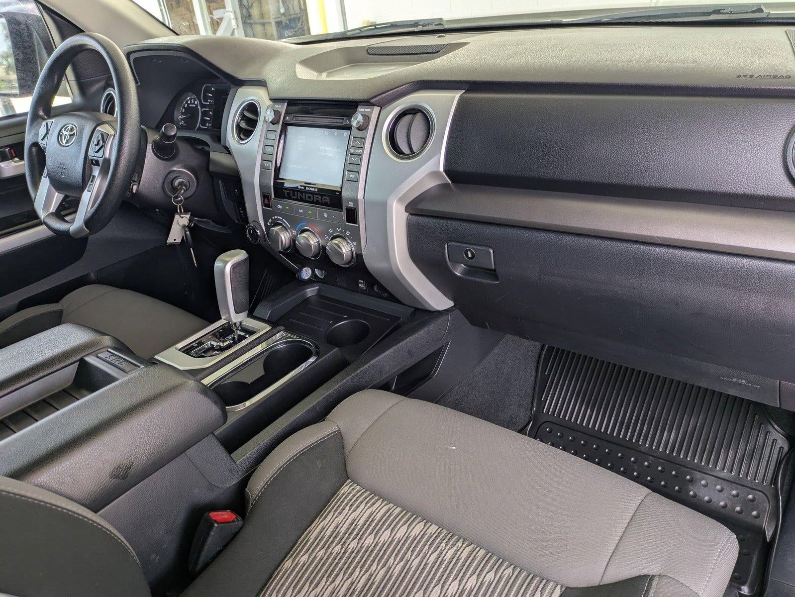 2018 Toyota Tundra 4WD 4WD SR5 CrewMax 5.5' Bed 5.7L (SE)