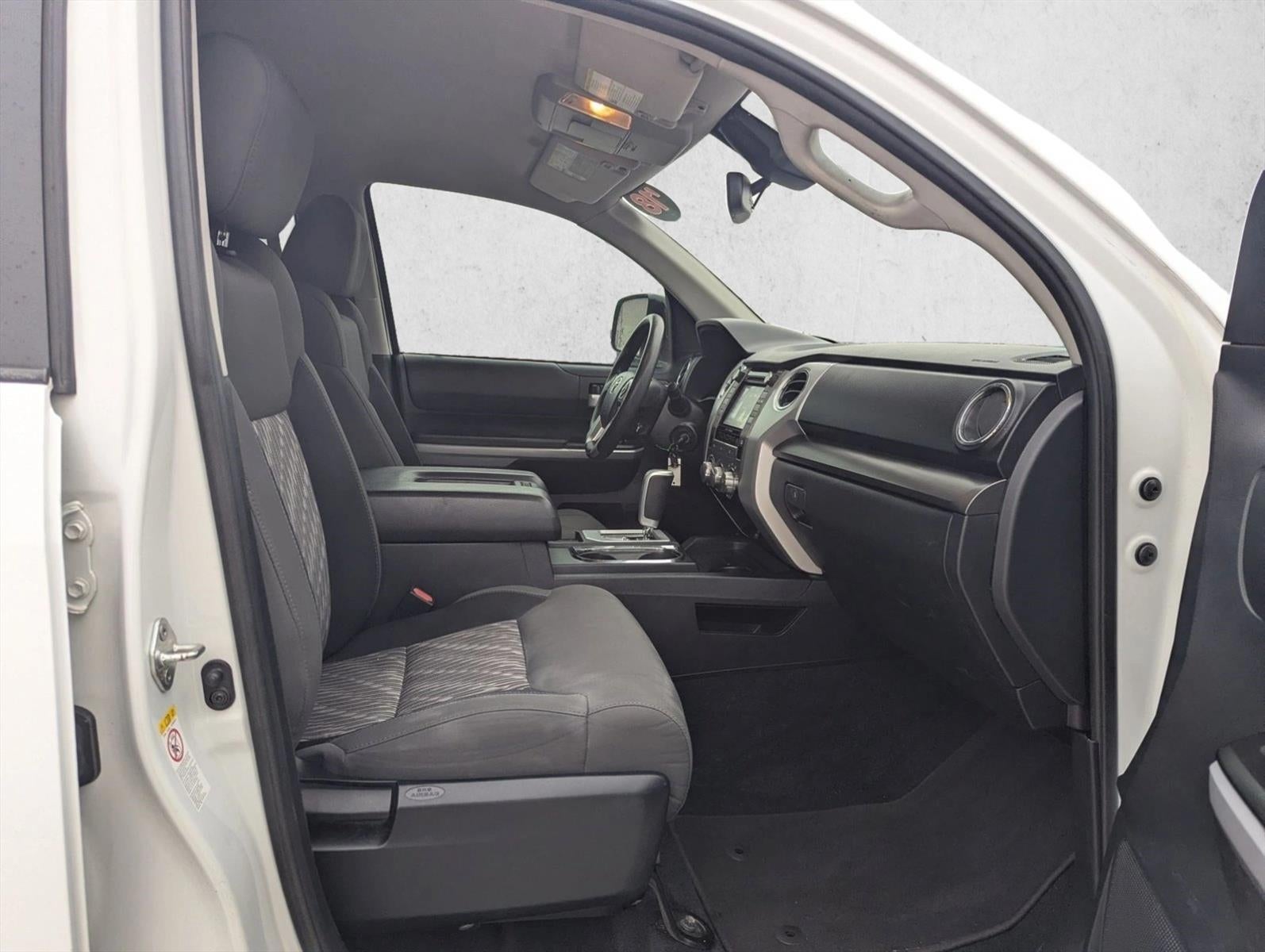 2018 Toyota Tundra 2WD 2WD SR5 CrewMax 5.5' Bed 5.7L (SE)