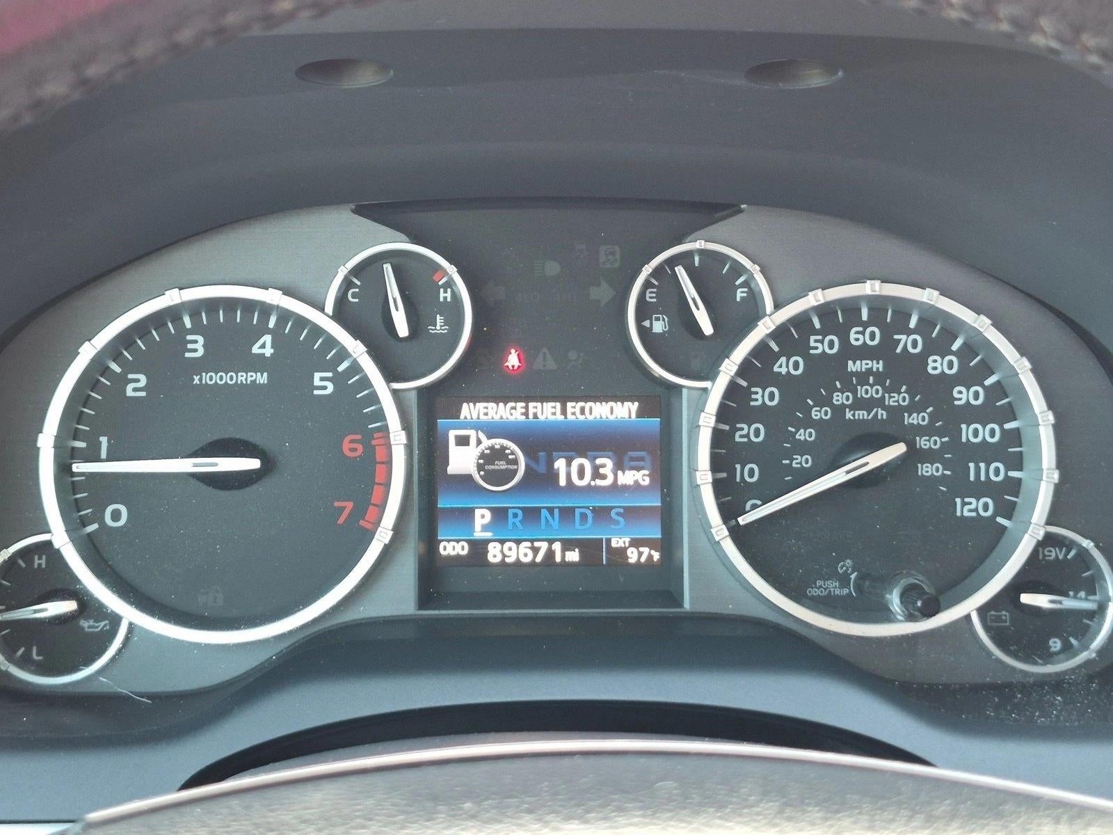2017 Toyota Tundra 2WD 2WD Platinum CrewMax 5.5' Bed 5.7L FFV (SE)