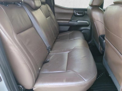 2017 Toyota Tacoma Limited Double Cab 5' Bed V6 4x4 AT (Natl)