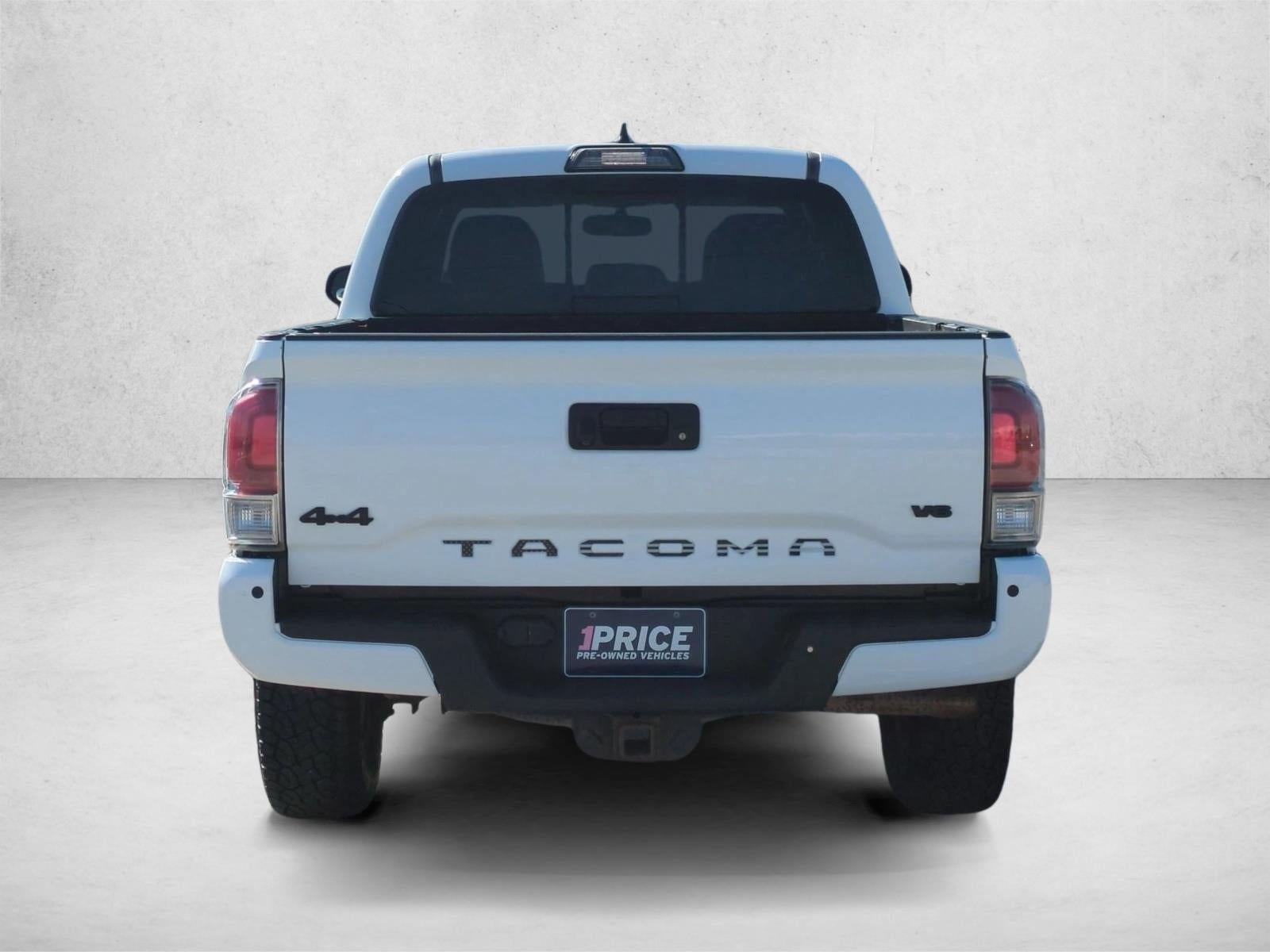 2017 Toyota Tacoma Limited Double Cab 5' Bed V6 4x4 AT (Natl)