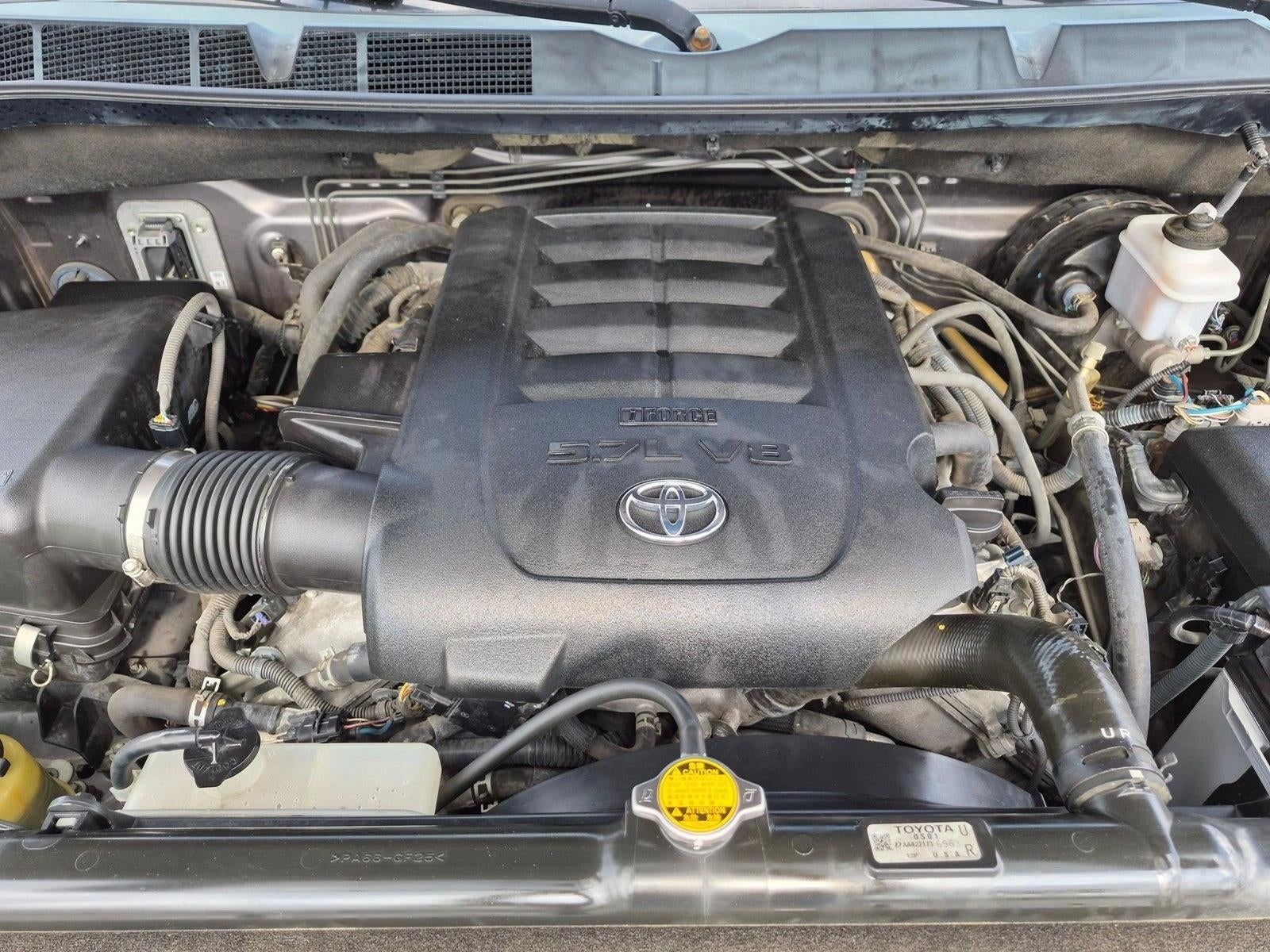 2013 Toyota Tundra 4WD Truck 4WD CrewMax Short Bed 5.7L FFV Platinum (Natl)