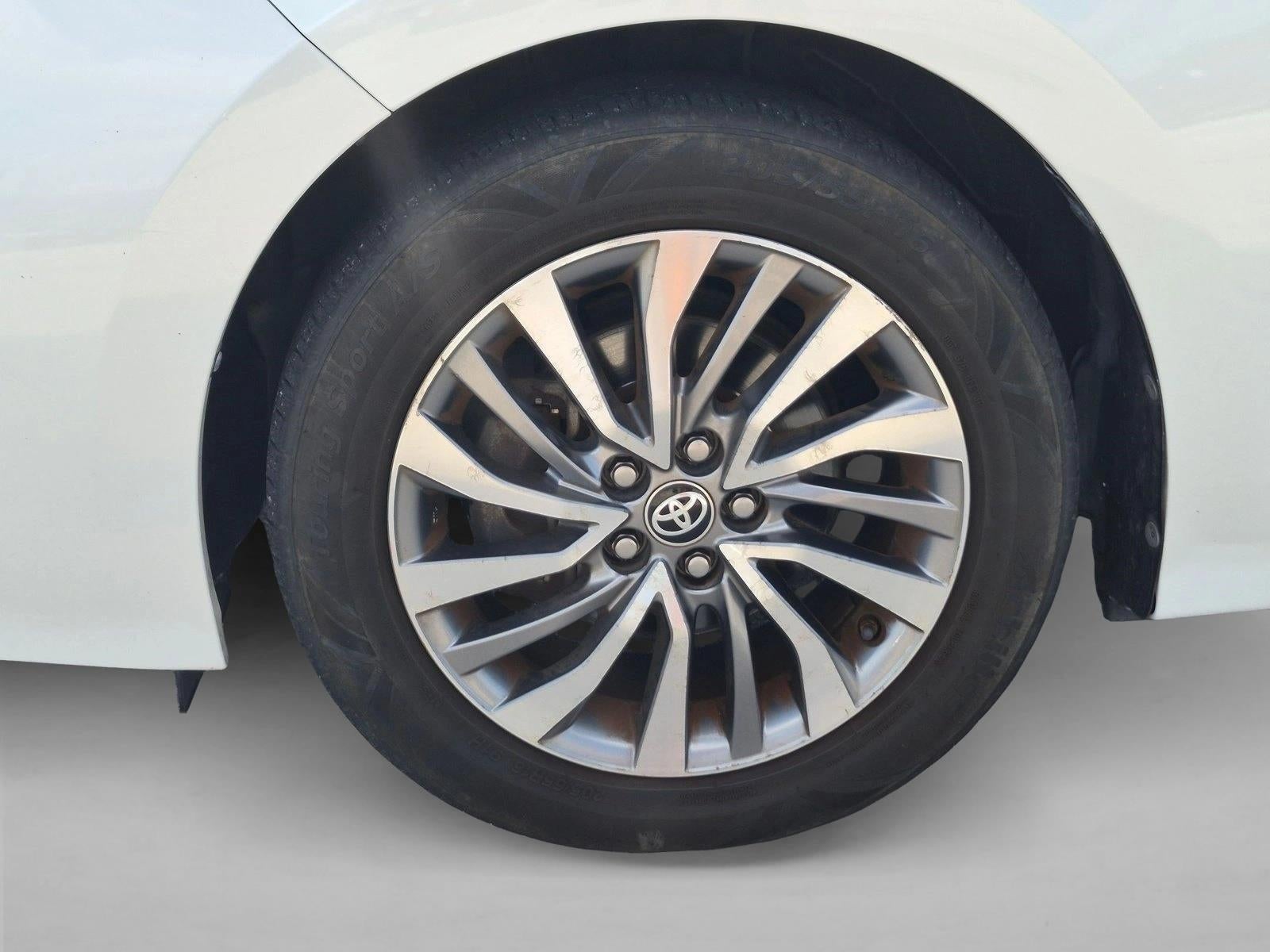 2017 Toyota Corolla XLE CVT (Natl)