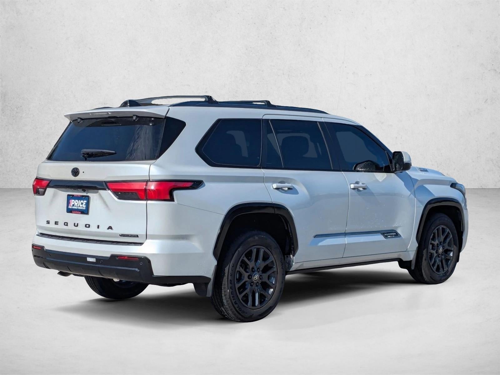 2025 Toyota Sequoia Platinum 4WD (Natl)