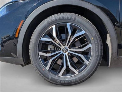 2023 Toyota Crown XLE AWD (Natl)