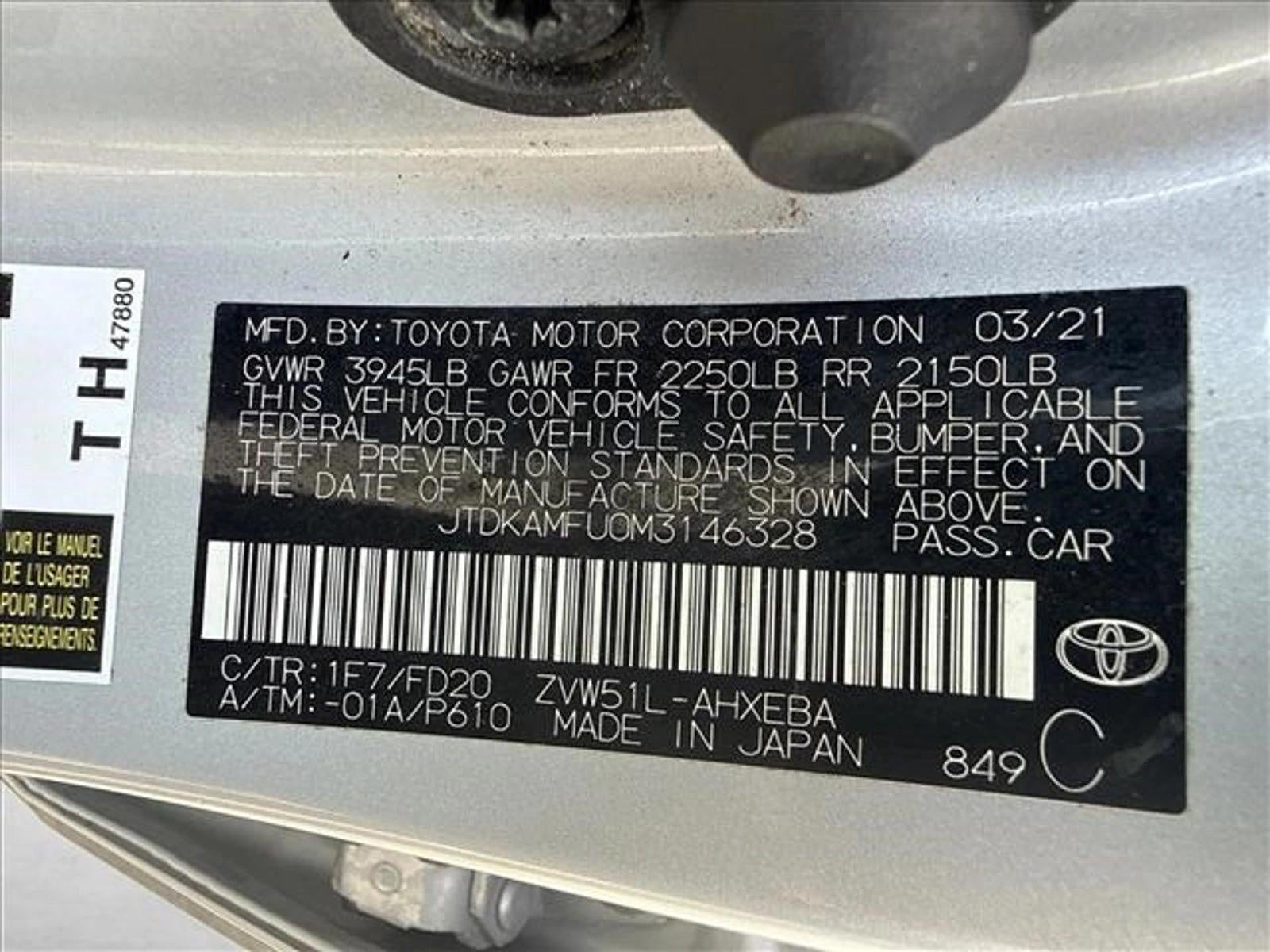 2021 Toyota Prius LE (Natl)