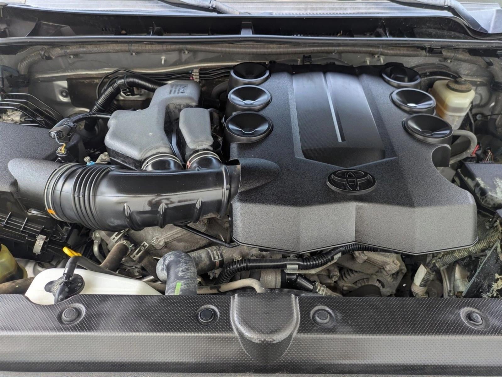 2017 Toyota 4Runner SR5 2WD (Natl)