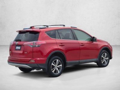 2016 Toyota RAV4 FWD 4dr XLE (GS)