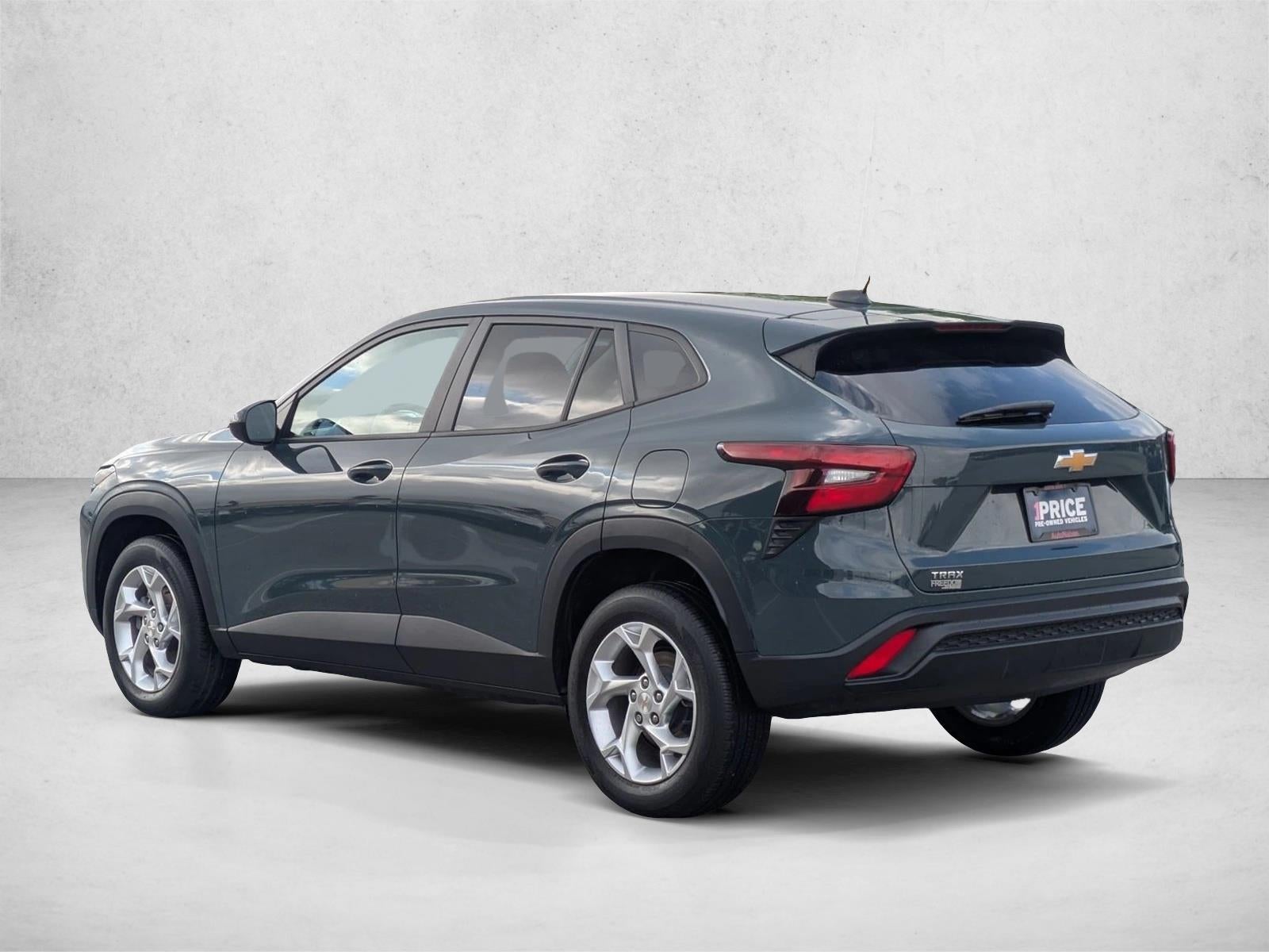 2025 Chevrolet Trax FWD 4dr LS