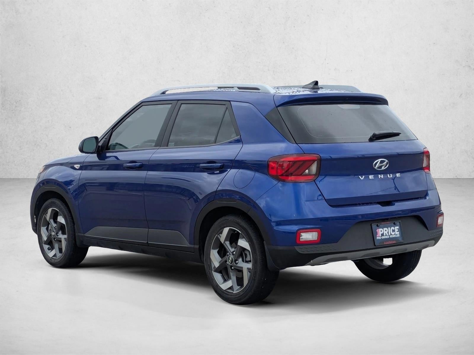 2022 Hyundai VENUE SEL IVT