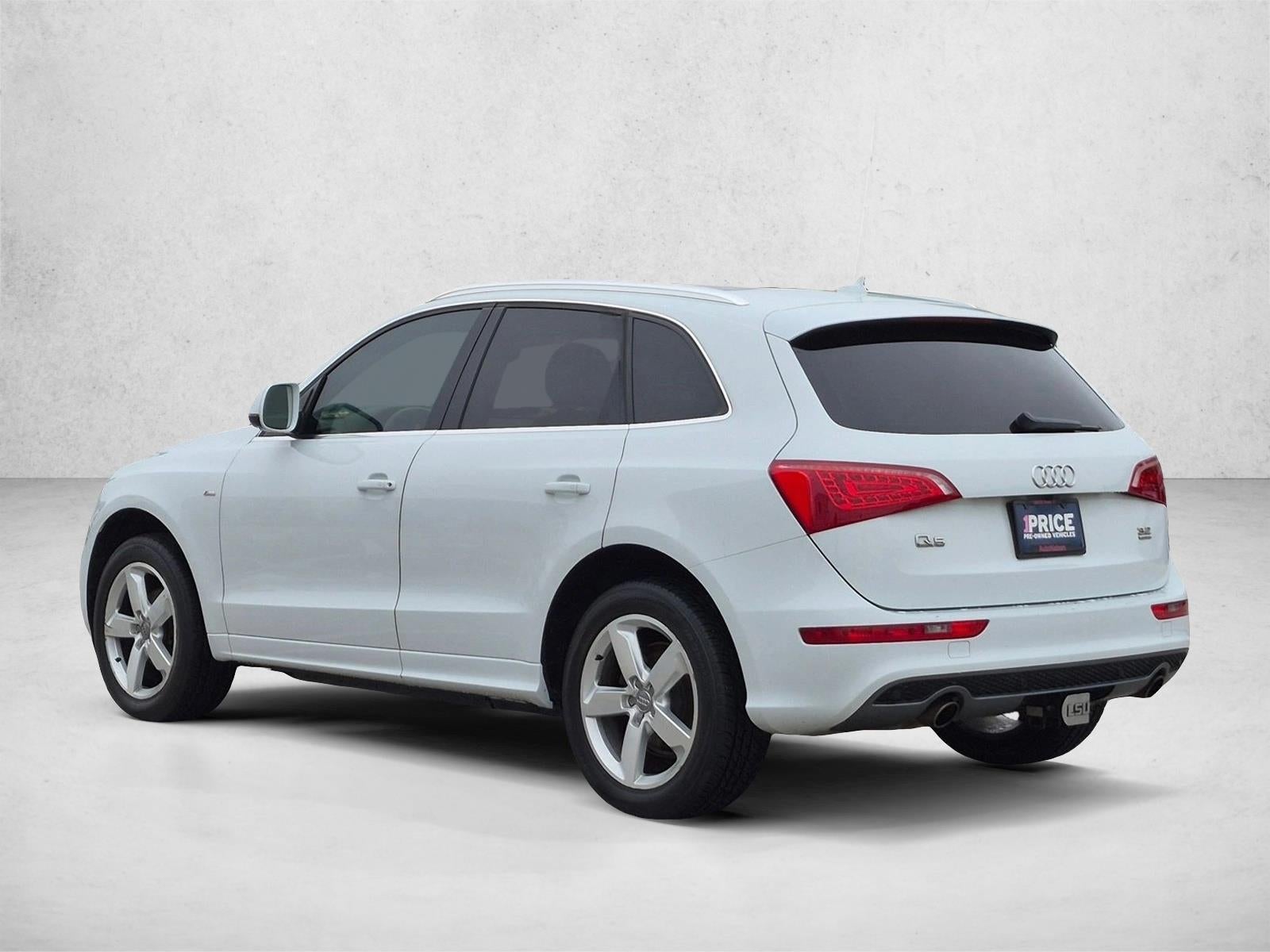 2012 Audi Q5 quattro 4dr 3.2L Prestige