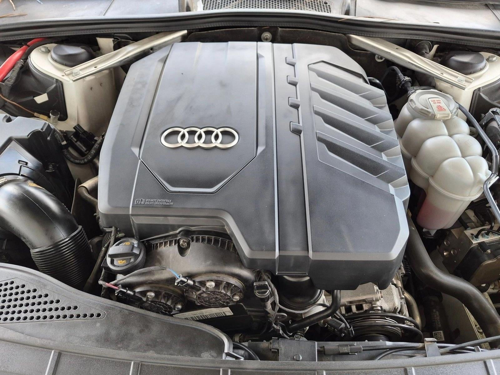 2021 Audi A4 Sedan Premium Plus 40 TFSI quattro