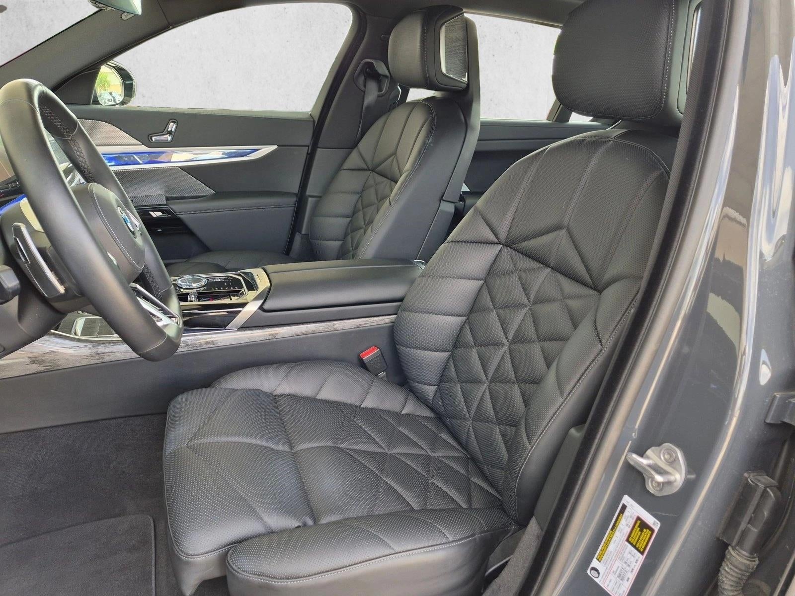 2024 BMW 740i Sedan