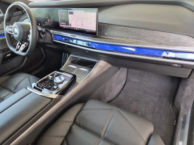 2024 BMW 740i Sedan