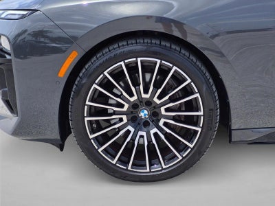 2024 BMW 740i Sedan