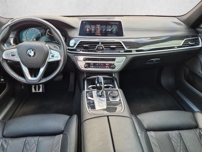 2017 BMW 740i Sedan